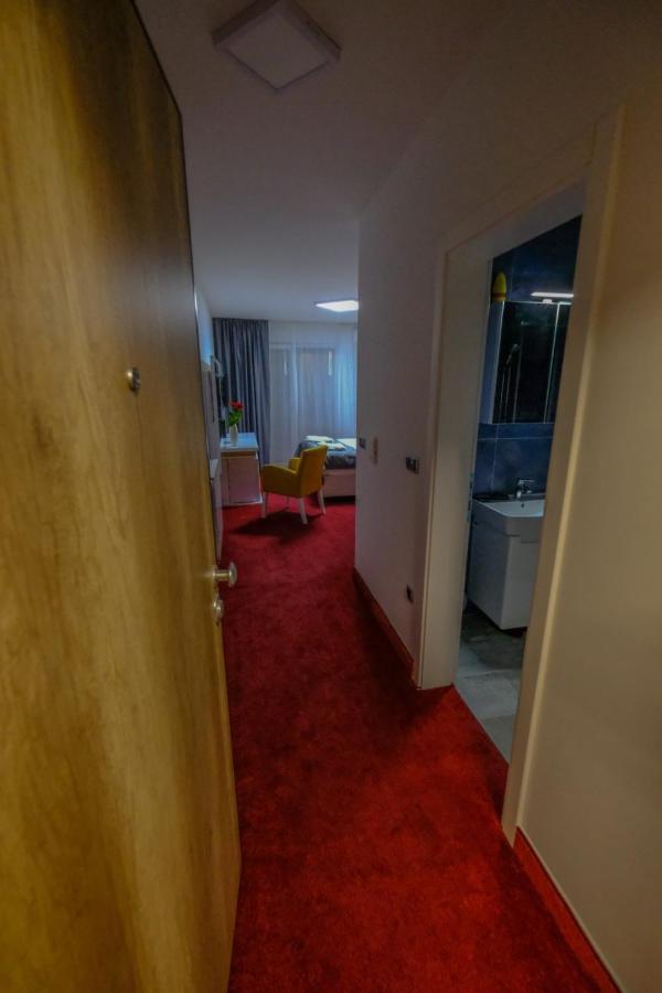 Delux Apartmani Bulevar Sarajevo Ngoại thất bức ảnh